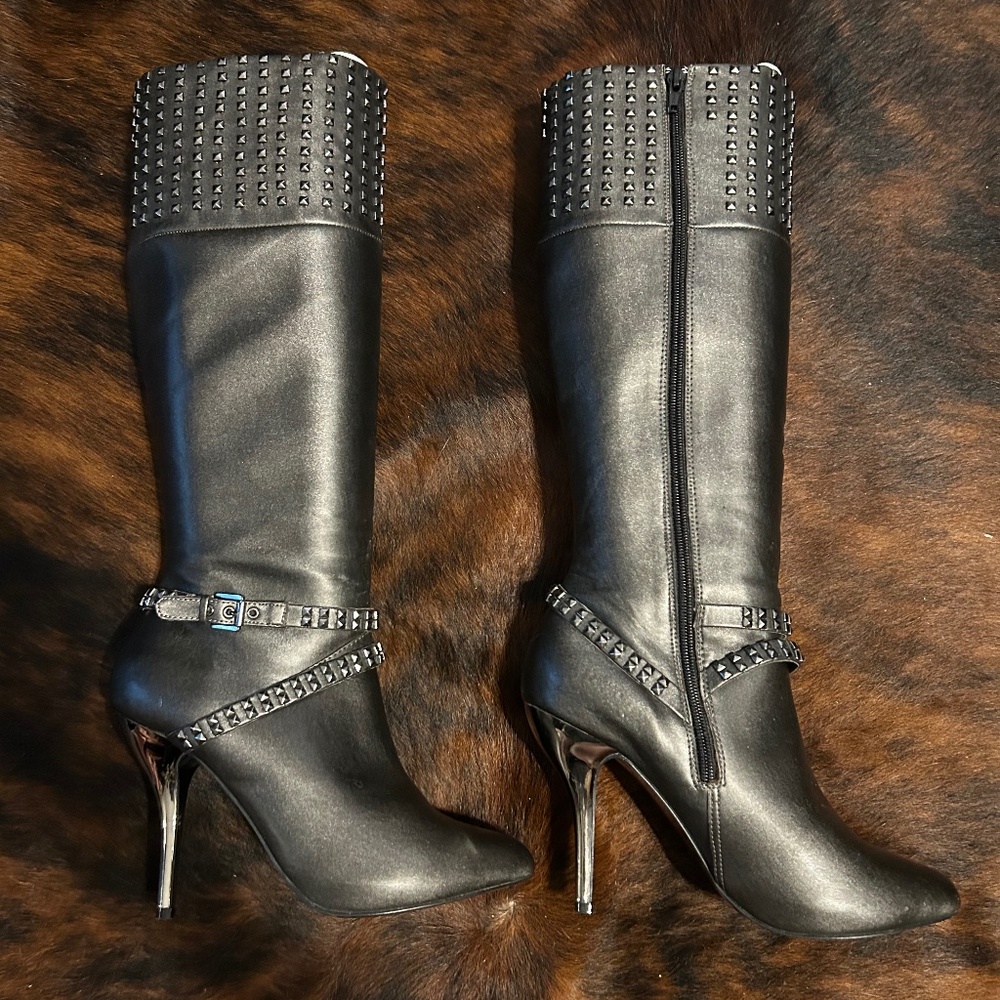 Steve Madden 2011 knee high studded boot -gun metal gray